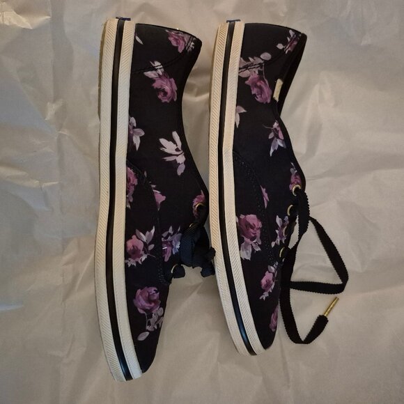 Kate Spade Bridal Sneakers. 7 1/2 - Picture 4 of 7